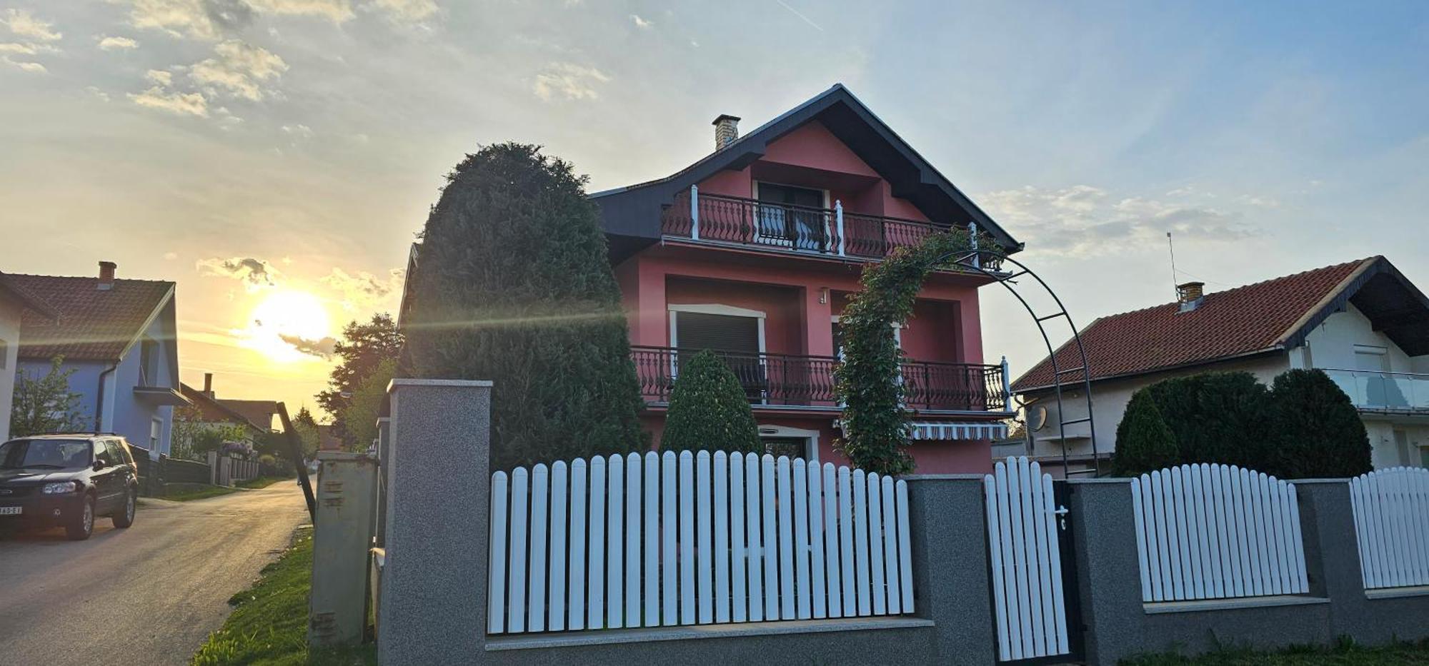 Guest House Lona Golubac Luaran gambar